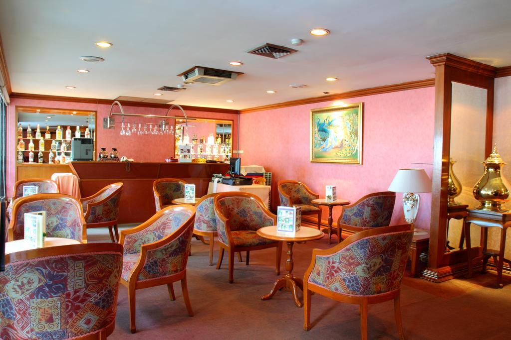 Grande Ville Hotel Bangkok Restaurant photo